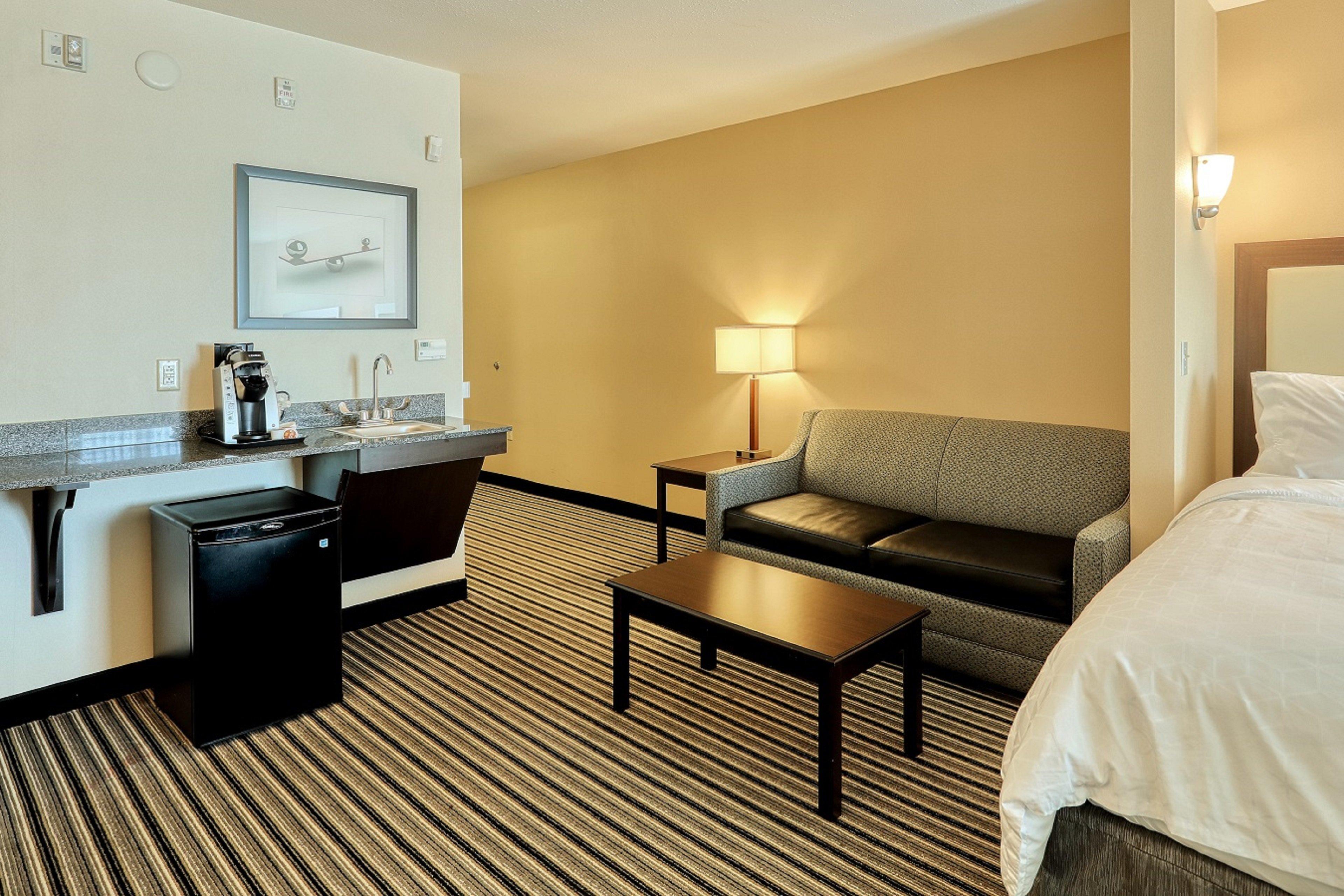 Holiday Inn Express And Suites Batavia By Ihg Ngoại thất bức ảnh