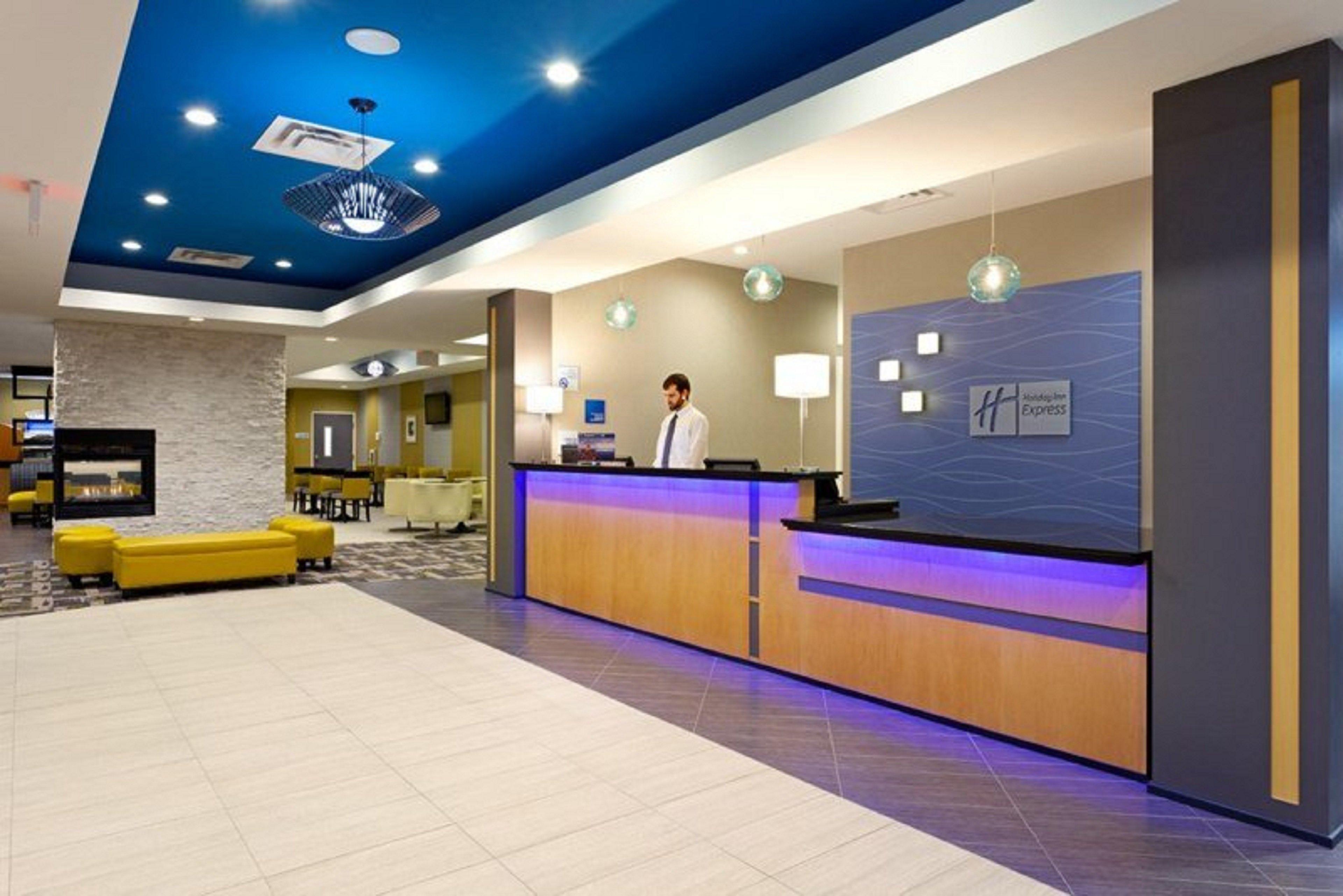 Holiday Inn Express And Suites Batavia By Ihg Ngoại thất bức ảnh