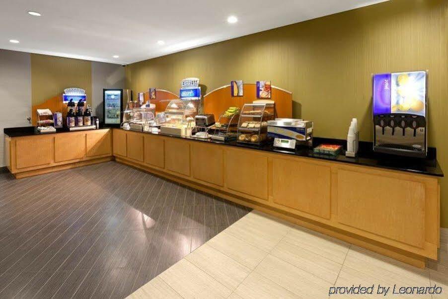 Holiday Inn Express And Suites Batavia By Ihg Ngoại thất bức ảnh